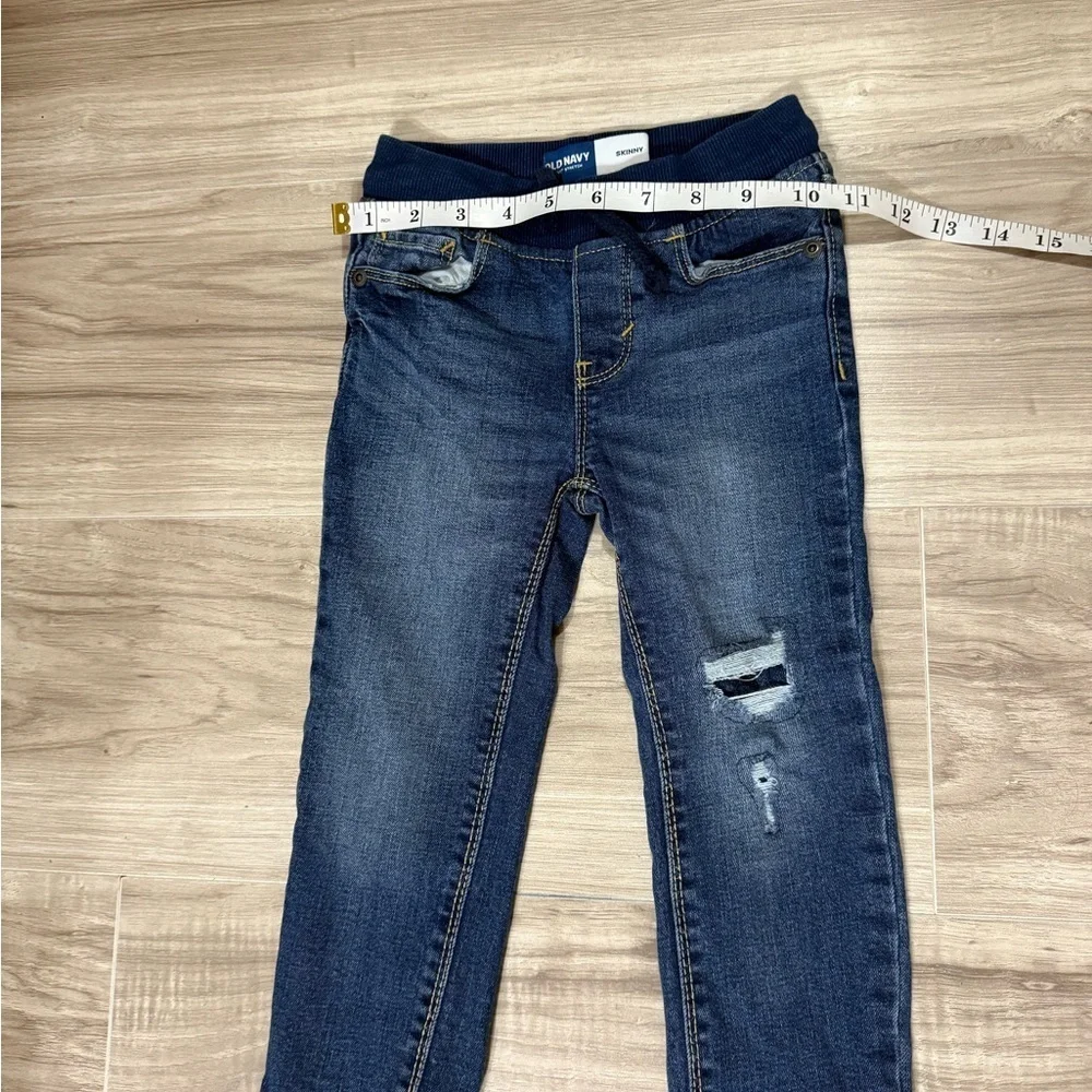 Old Navy boys' jeans, size 3T, navy blue, ripped at one knee